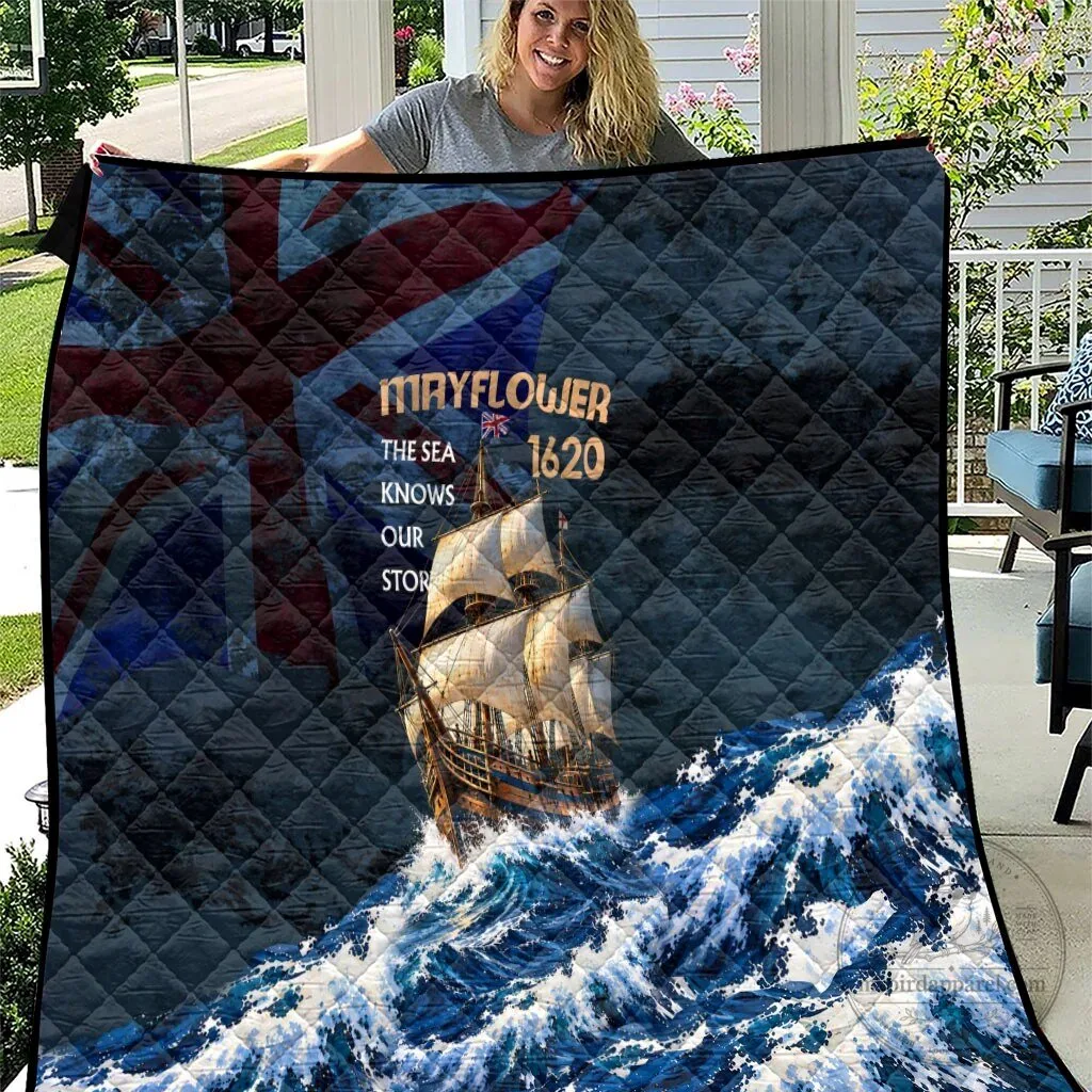 Mayflower 1620 Ship Ocean Waves Vintage Nautical Art Quilted Blanket